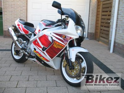 1995 Yamaha YZF 750 R photo